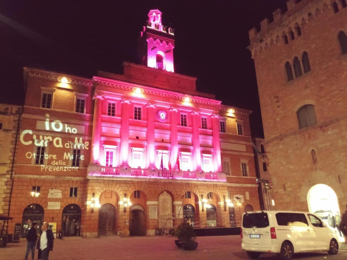 Appart Dormire Nel Cuore Di Foligno Exterior photo
